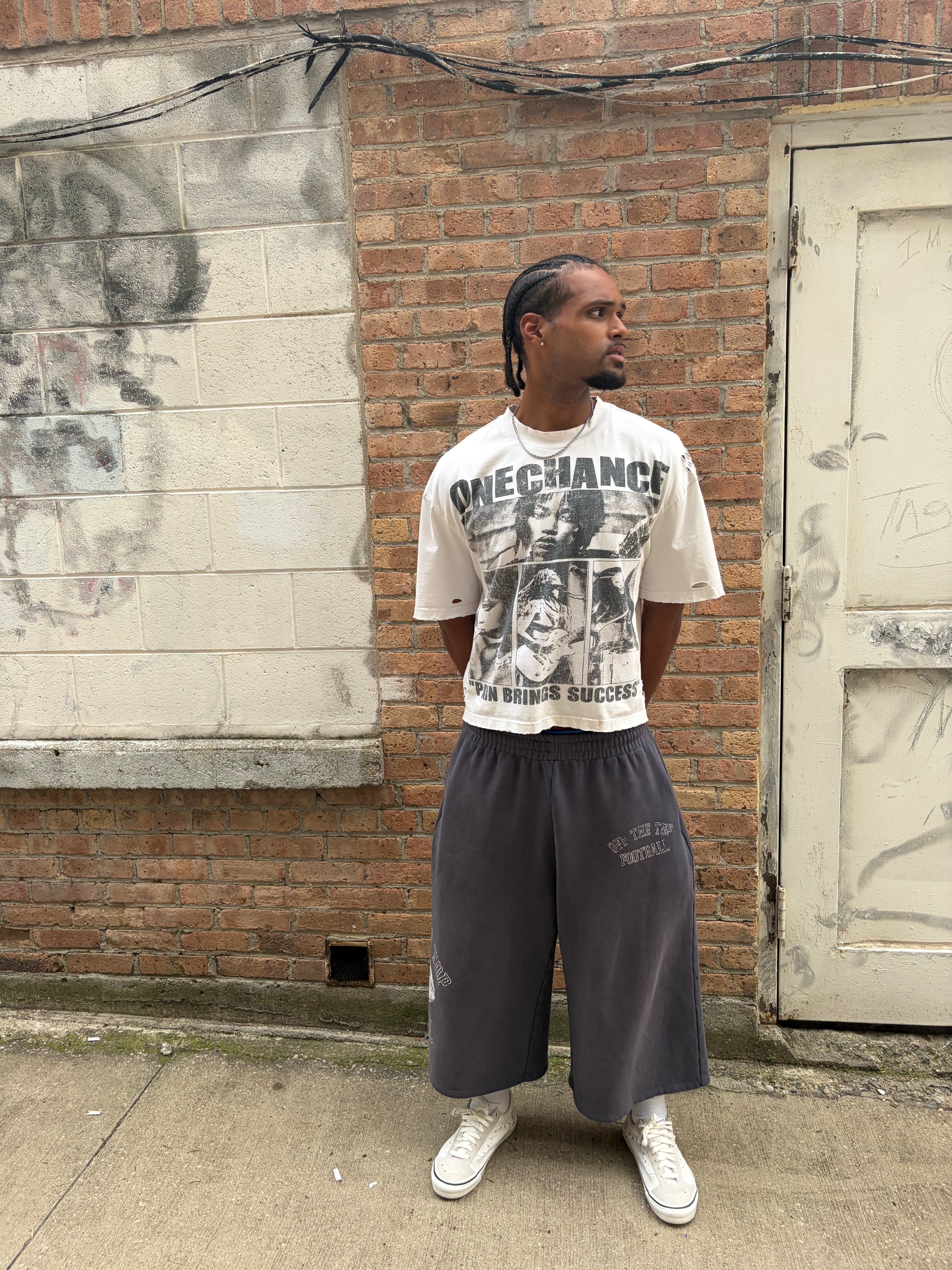 “87” SWEAT SHORTS