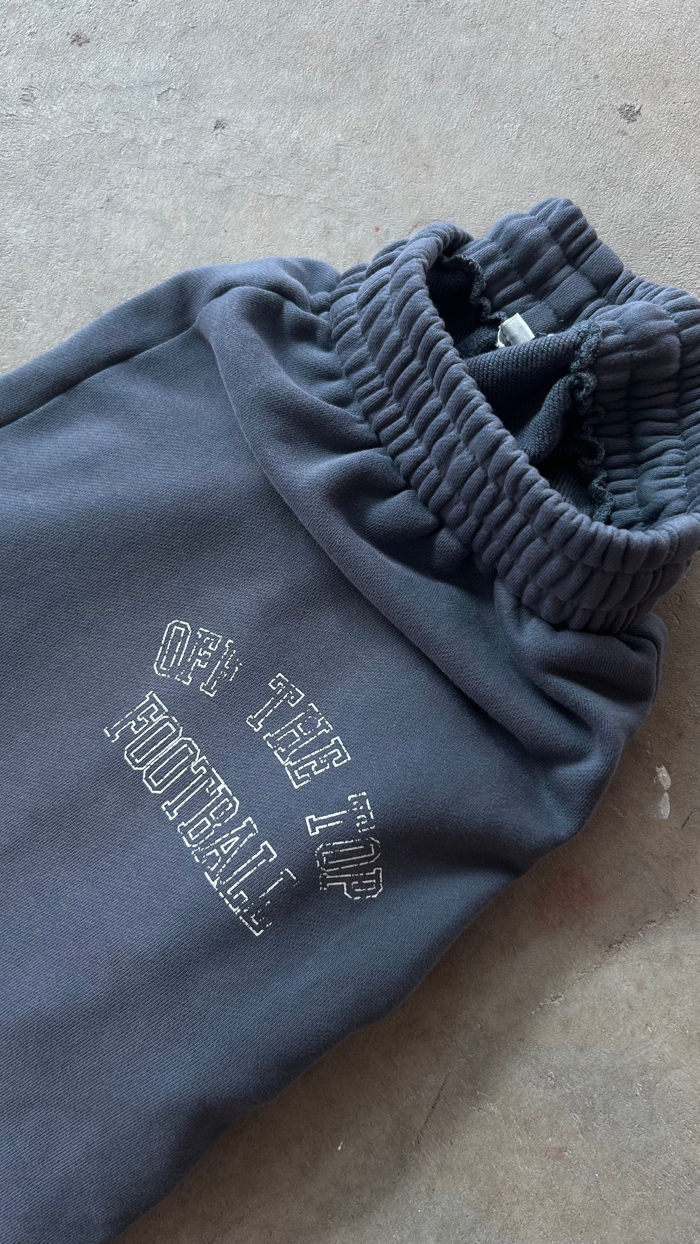 “87” SWEAT SHORTS